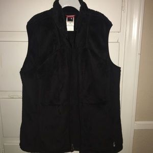 A black womens north face vest